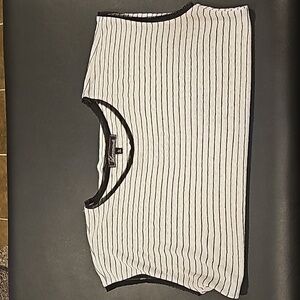 Ladies Large white and black top